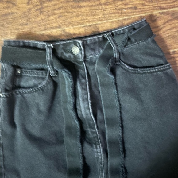 NWOT Never Worn! Zara Denim Distressed Skirt XS - Picture 4 of 6